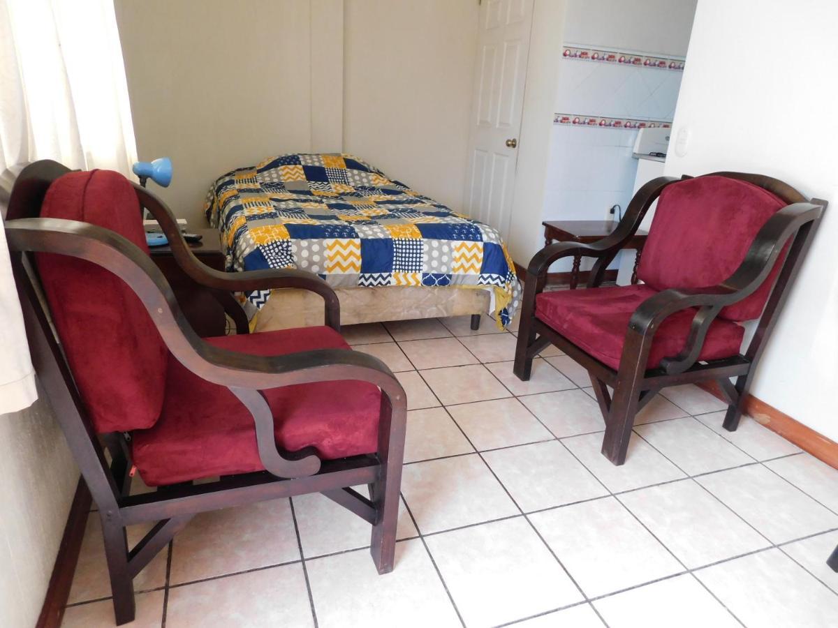 Casa Xelaju Apartments 케트살테낭고 외부 사진