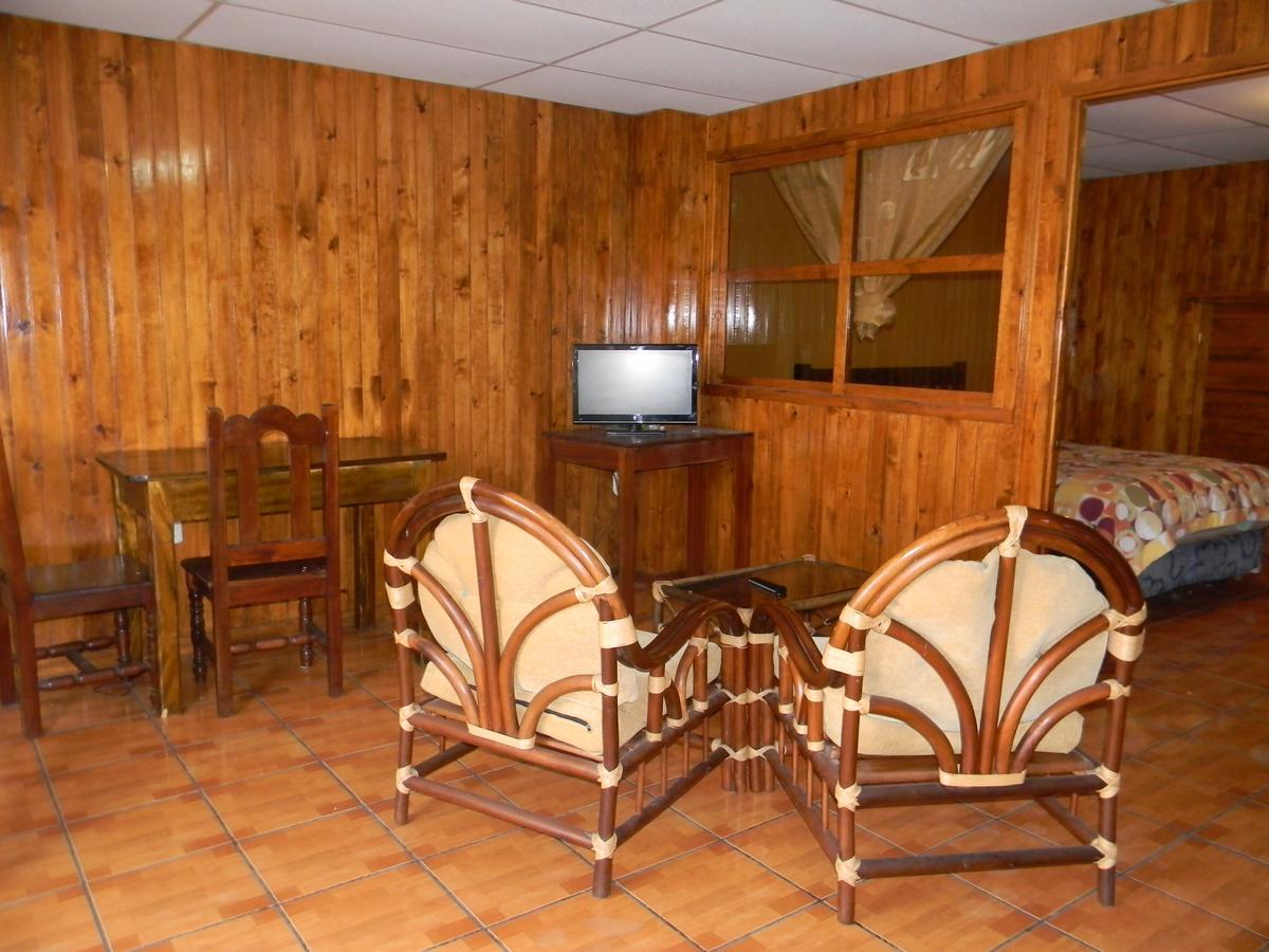 Casa Xelaju Apartments 케트살테낭고 외부 사진