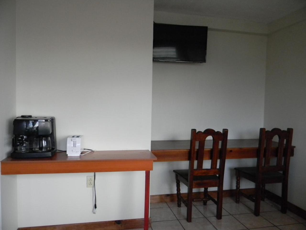 Casa Xelaju Apartments 케트살테낭고 외부 사진